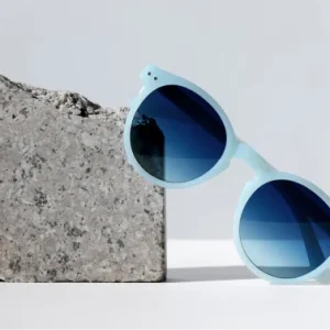 Glasses with rounded frames